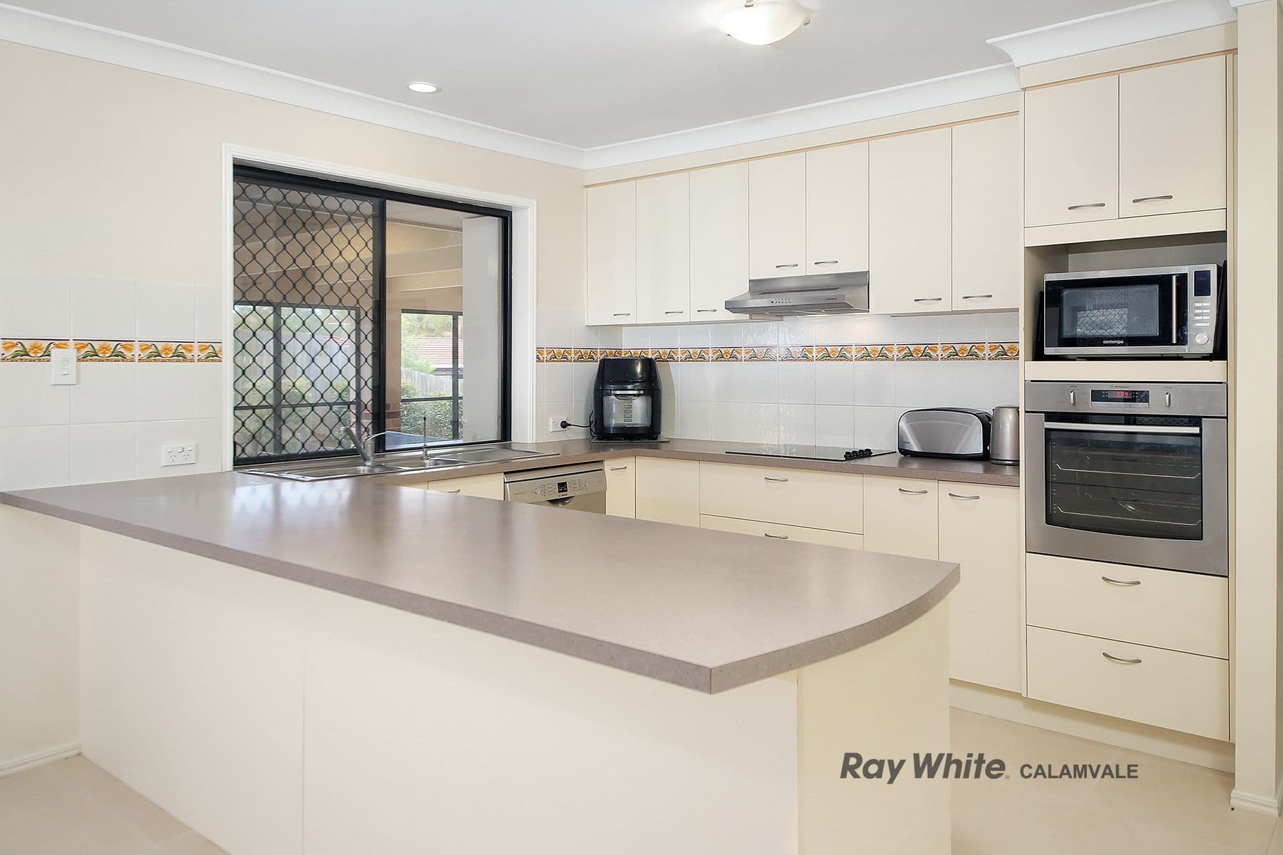 28 Colisa Crescent, Regents Park QLD 4118, Regents Park - Thumbnail 5