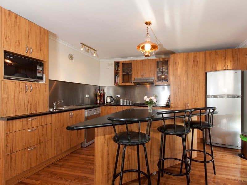 16 Rossiter Avenue, ENDEAVOUR HILLS VIC 3802, Endeavour Hills - Thumbnail 3