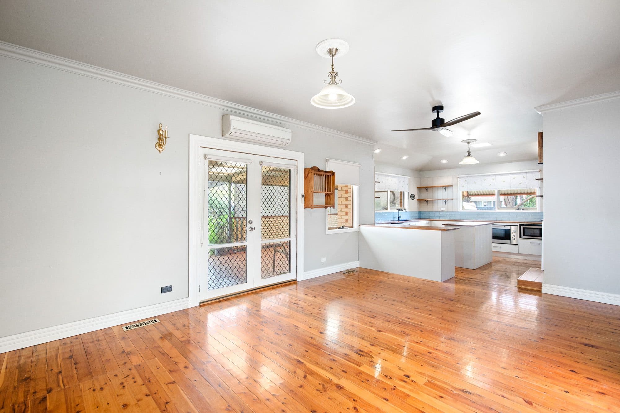 63 Delmont Street, Werribee VIC 3030, Werribee - Thumbnail 5