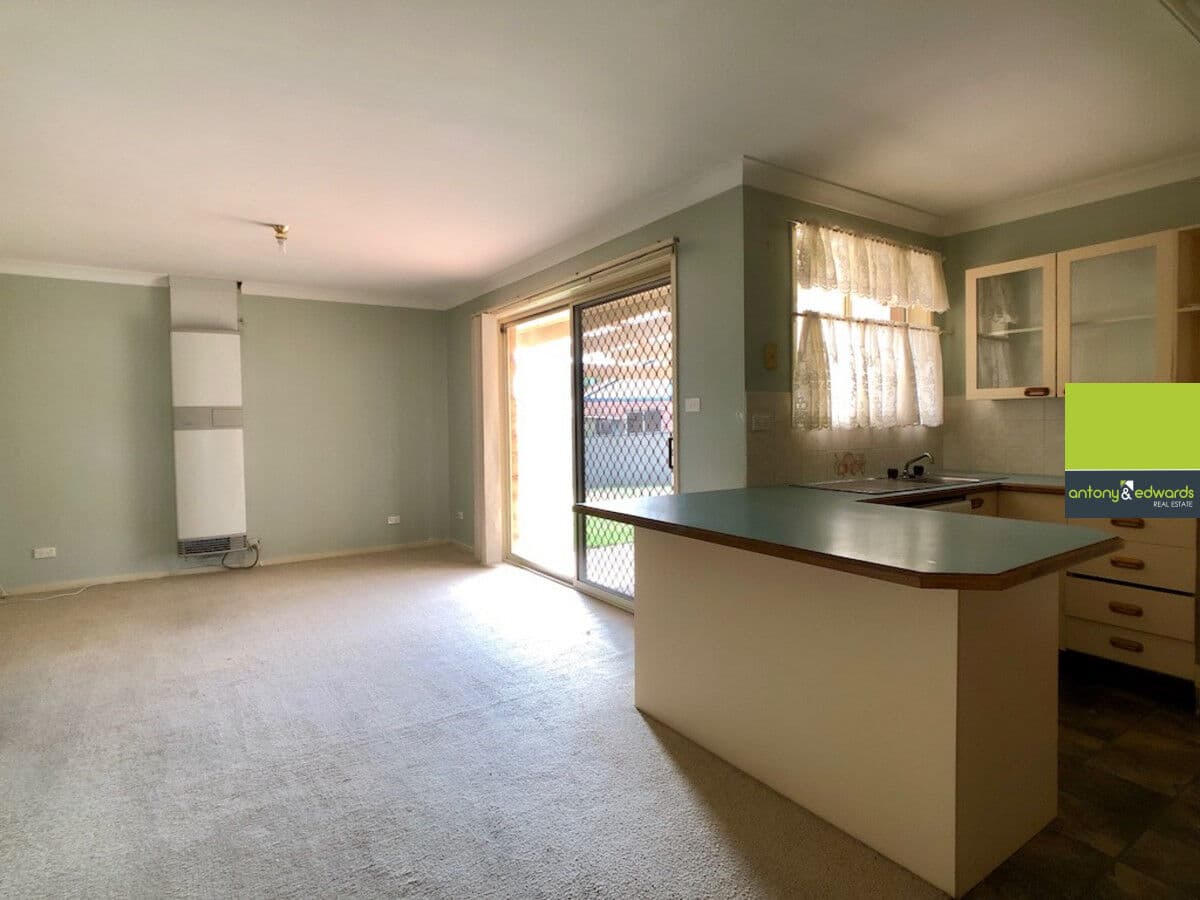 9 Kerr Place, Goulburn NSW 2580, Goulburn - Thumbnail 2