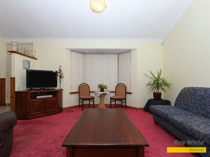 44 Meadowview Drive, BALLAJURA WA 6066, Ballajura - Thumbnail 2