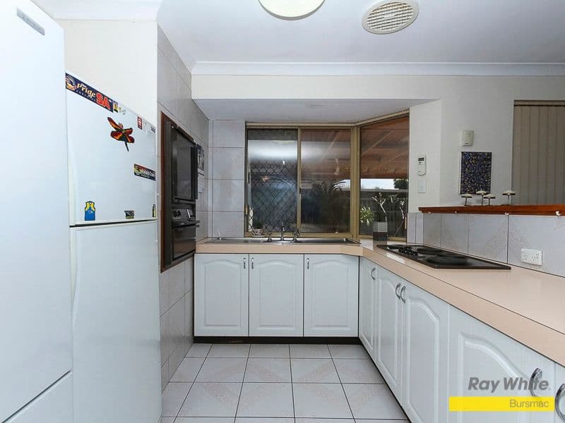44 Meadowview Drive, BALLAJURA WA 6066, Ballajura - Thumbnail 3