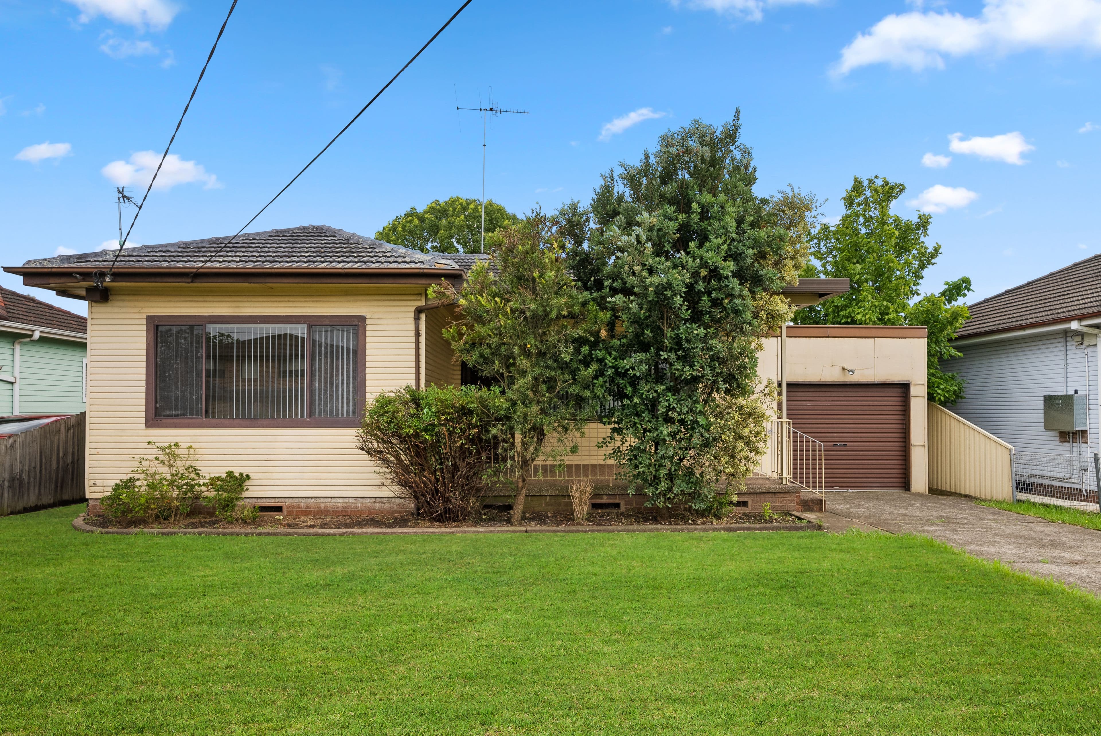 27 Gregory Avenue, Oxley Park NSW 2760, Oxley Park - Image 1