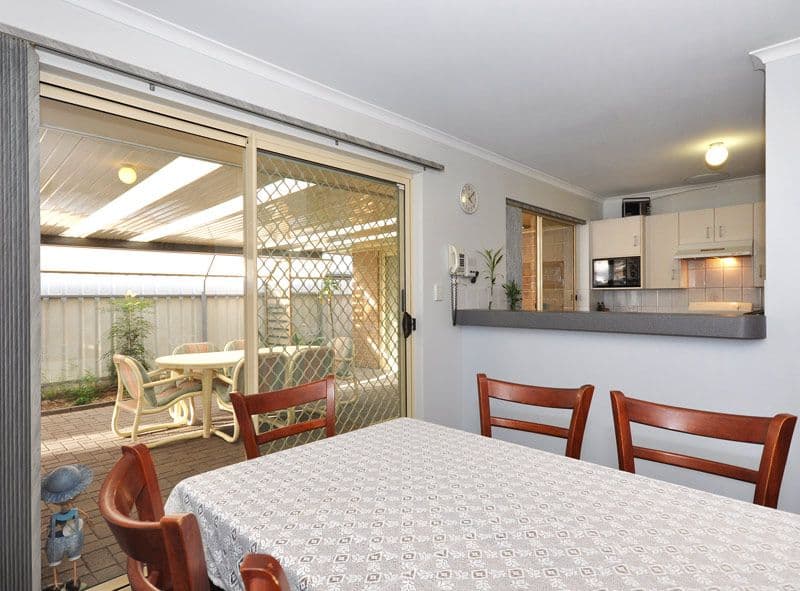 72 Farnsworth Drive, MORPHETT VALE SA 5162, Morphett Vale - Thumbnail 3