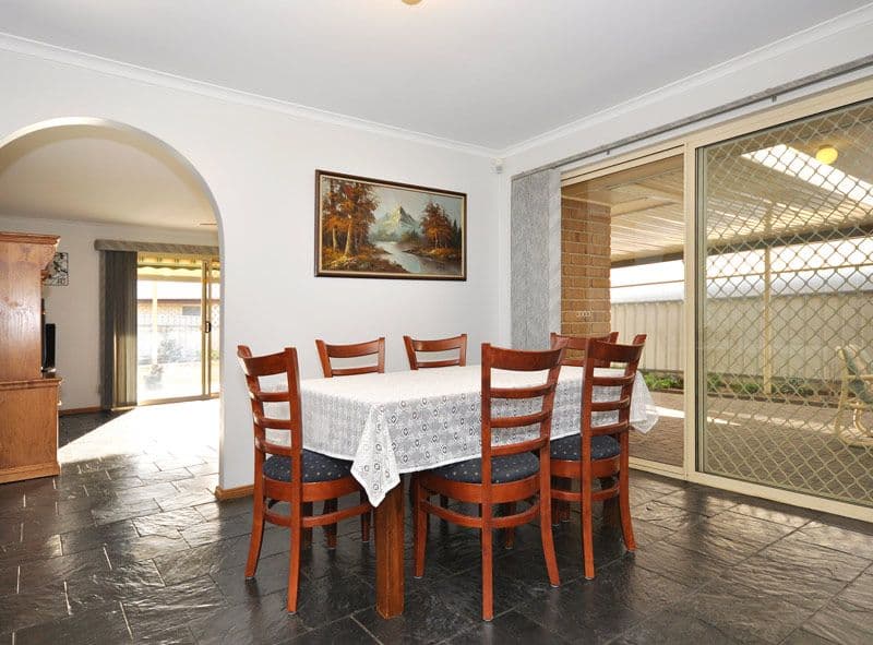 72 Farnsworth Drive, MORPHETT VALE SA 5162, Morphett Vale - Thumbnail 4