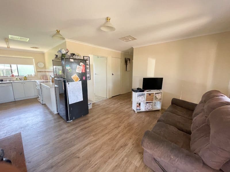 267 VICTORIA Street, Deniliquin NSW 2710, Deniliquin - Thumbnail 4