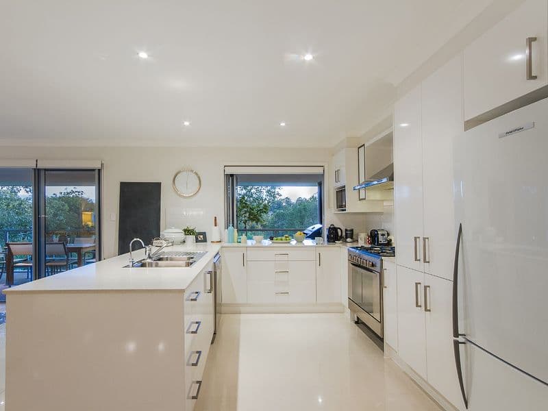 5 Lakes End Court, UPPER COOMERA QLD 4209, Upper Coomera - Thumbnail 4
