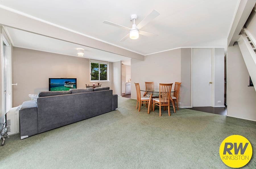 55 Carr Crescent, Wanniassa ACT 2903, Wanniassa - Thumbnail 2