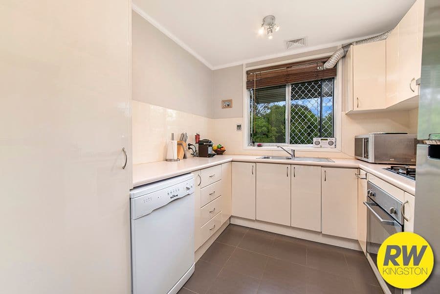 55 Carr Crescent, Wanniassa ACT 2903, Wanniassa - Thumbnail 5