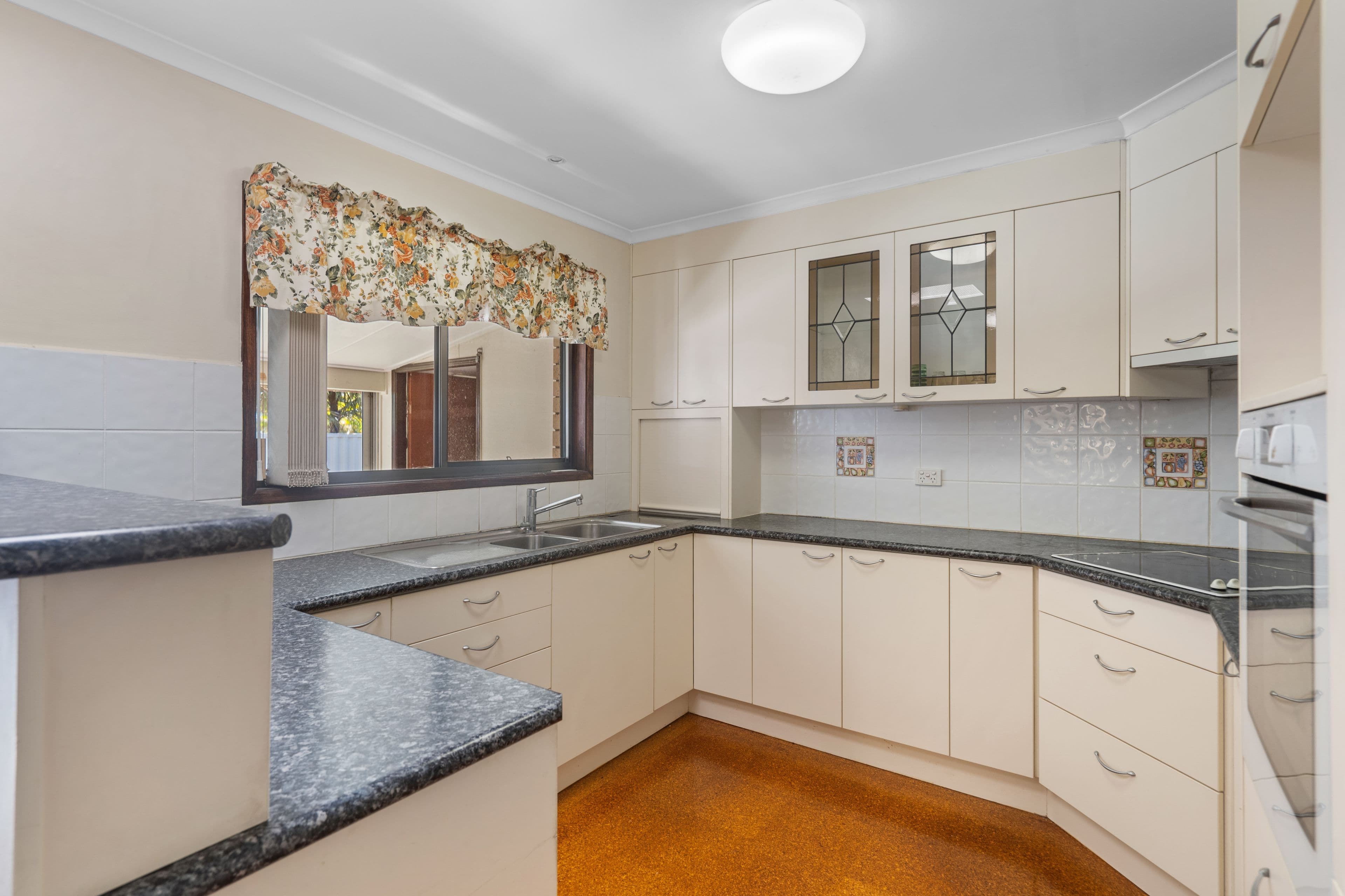 16 Sunbury Street, Birkdale QLD 4159, Birkdale - Thumbnail 8