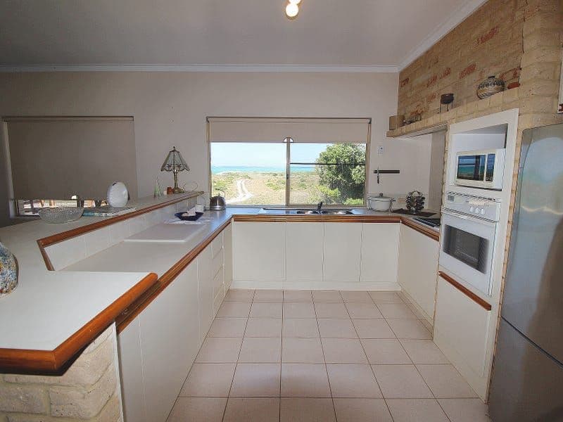 6 Balboa Cove, Cervantes WA 6511, Cervantes - Thumbnail 4
