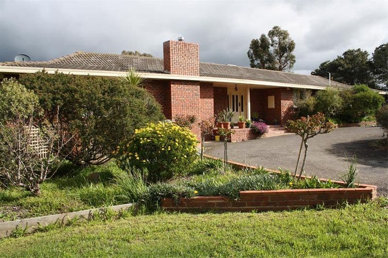 41 Darraweit Road, WALLAN VIC 3756, Wallan - Thumbnail 2