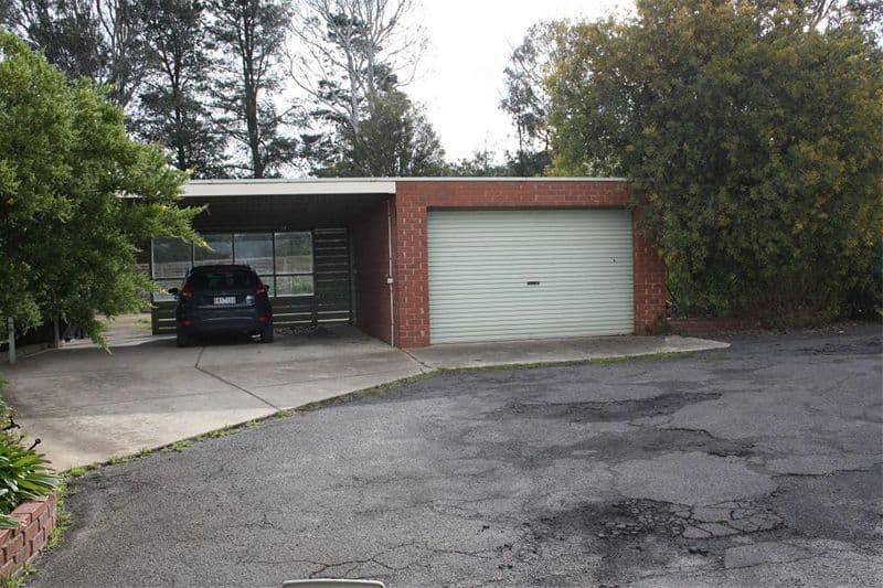 41 Darraweit Road, WALLAN VIC 3756, Wallan - Thumbnail 3