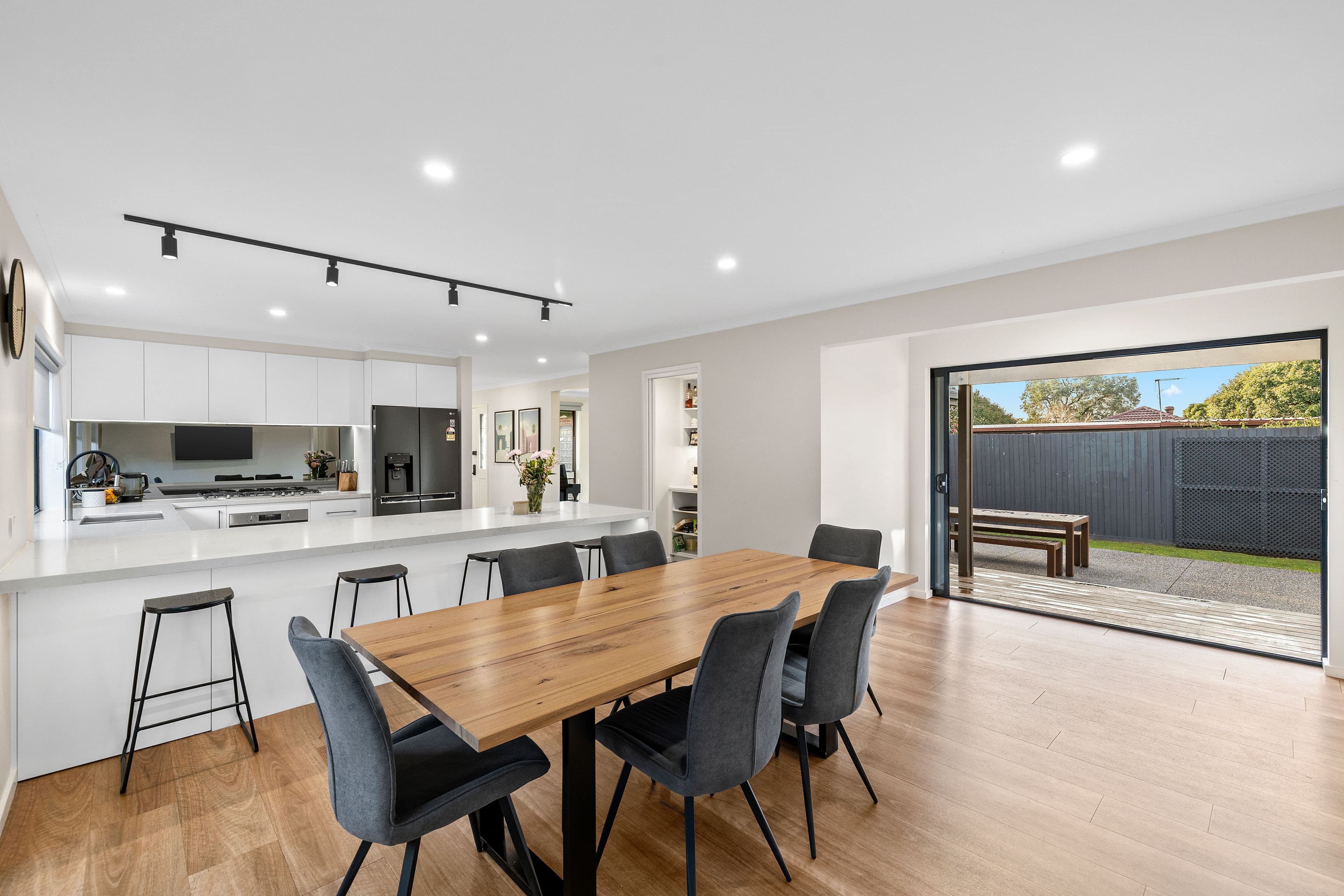 51 Cambden Park Parade, Ferntree Gully VIC 3156, Ferntree Gully - Thumbnail 4