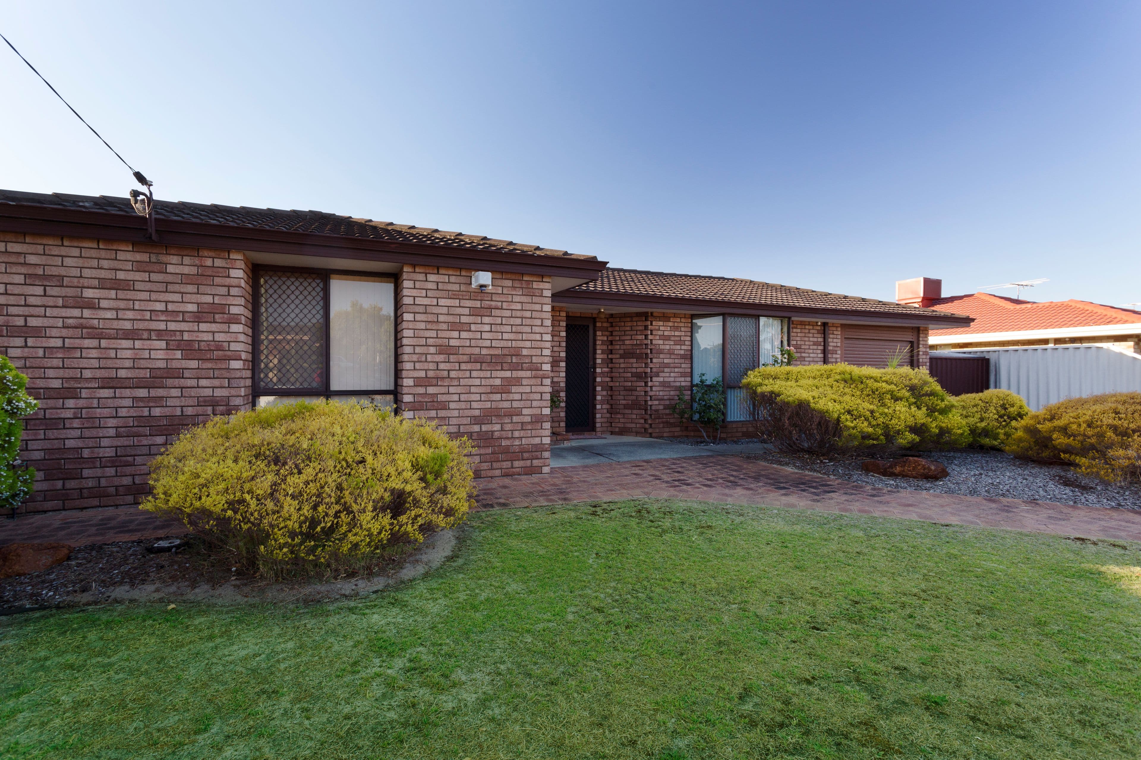 7 Mistletoe Drive, Huntingdale WA 6110, Huntingdale - Thumbnail 2