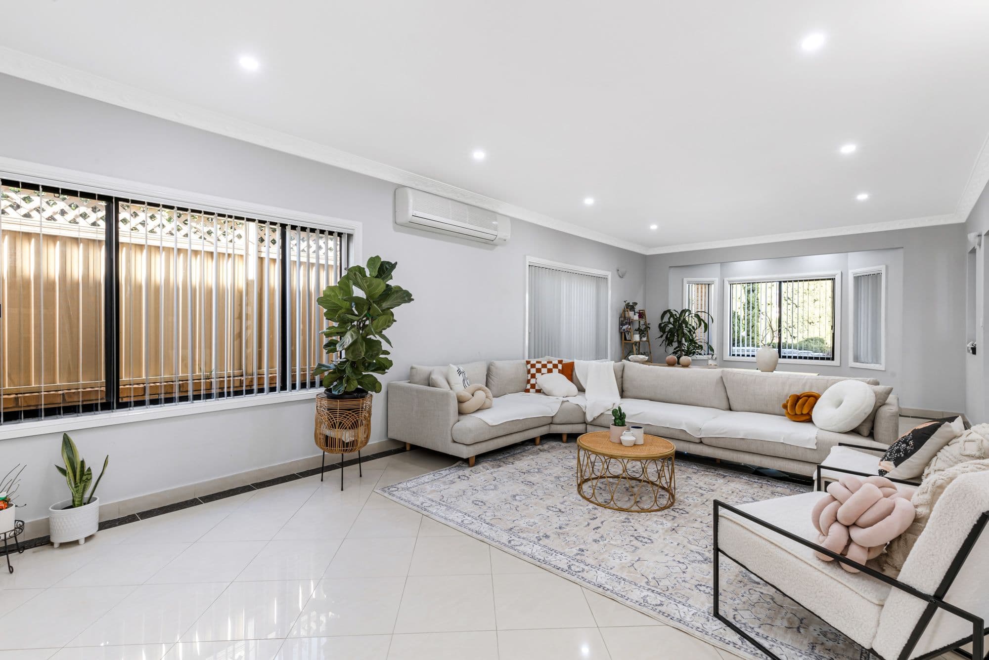 16 Rainham Circuit, West Hoxton NSW 2171, West Hoxton - Thumbnail 3