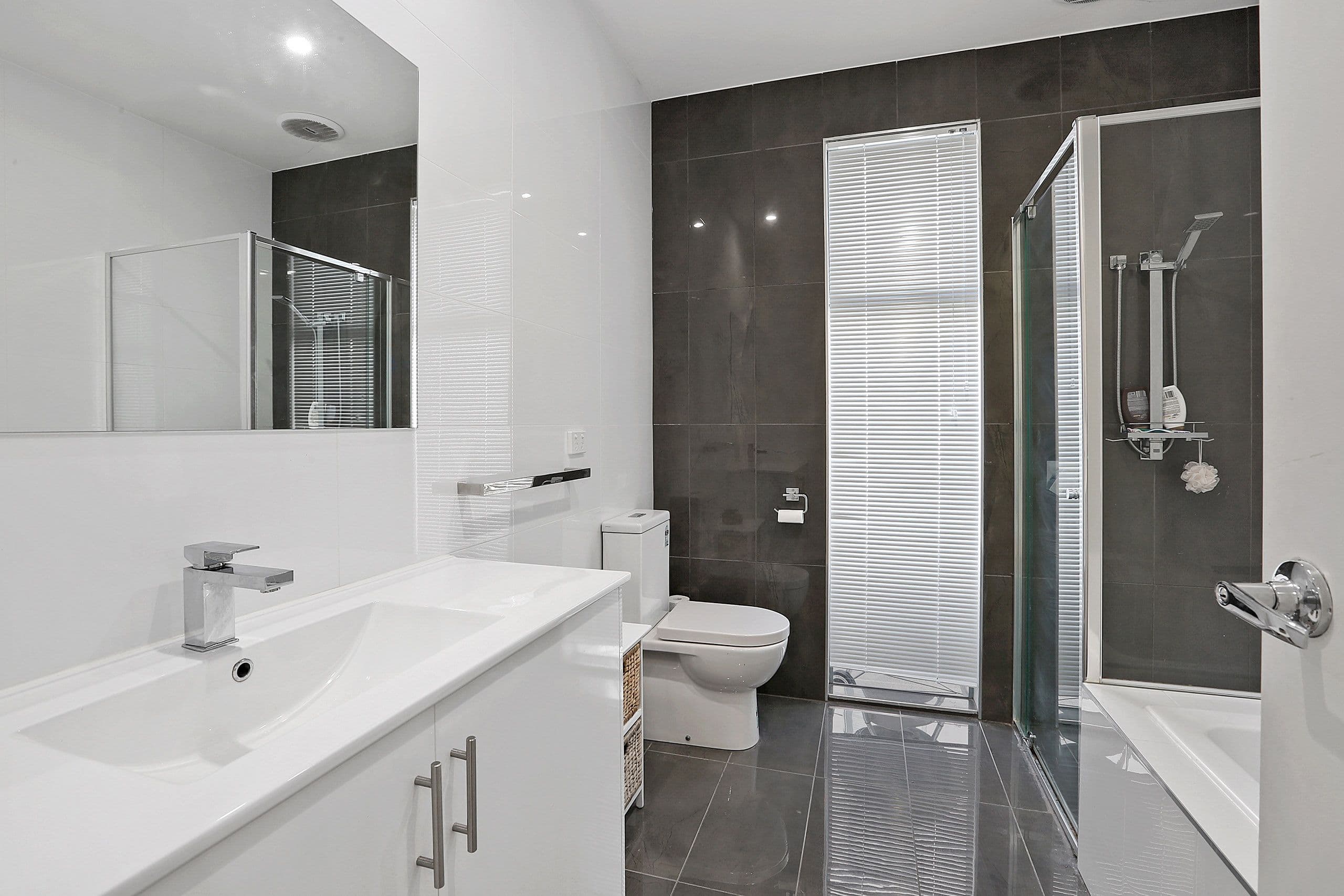 10A Deakin Street, Bell Park VIC 3215, Bell Park - Thumbnail 6