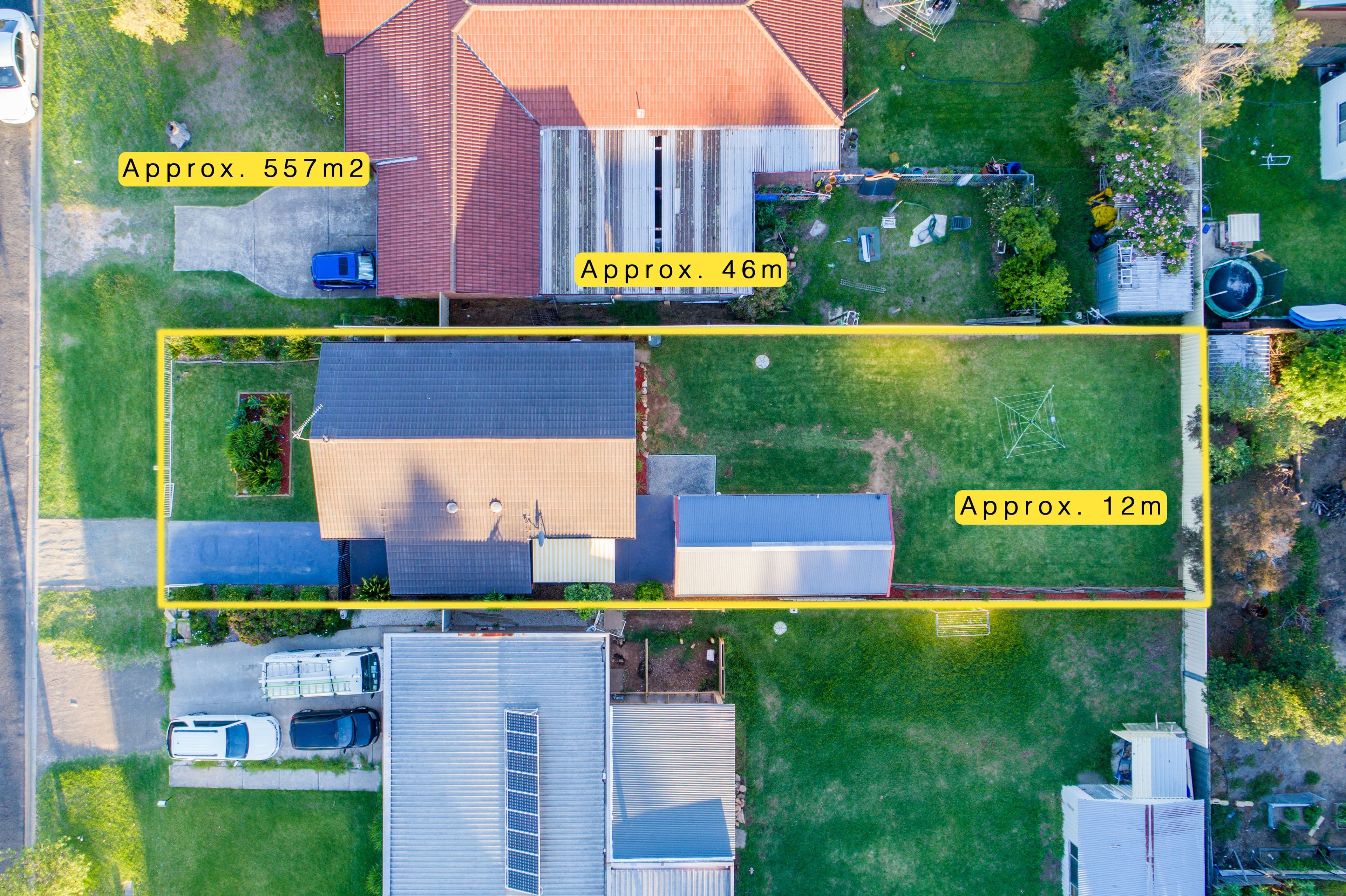 33 Dutton Road, Buxton - Thumbnail 2