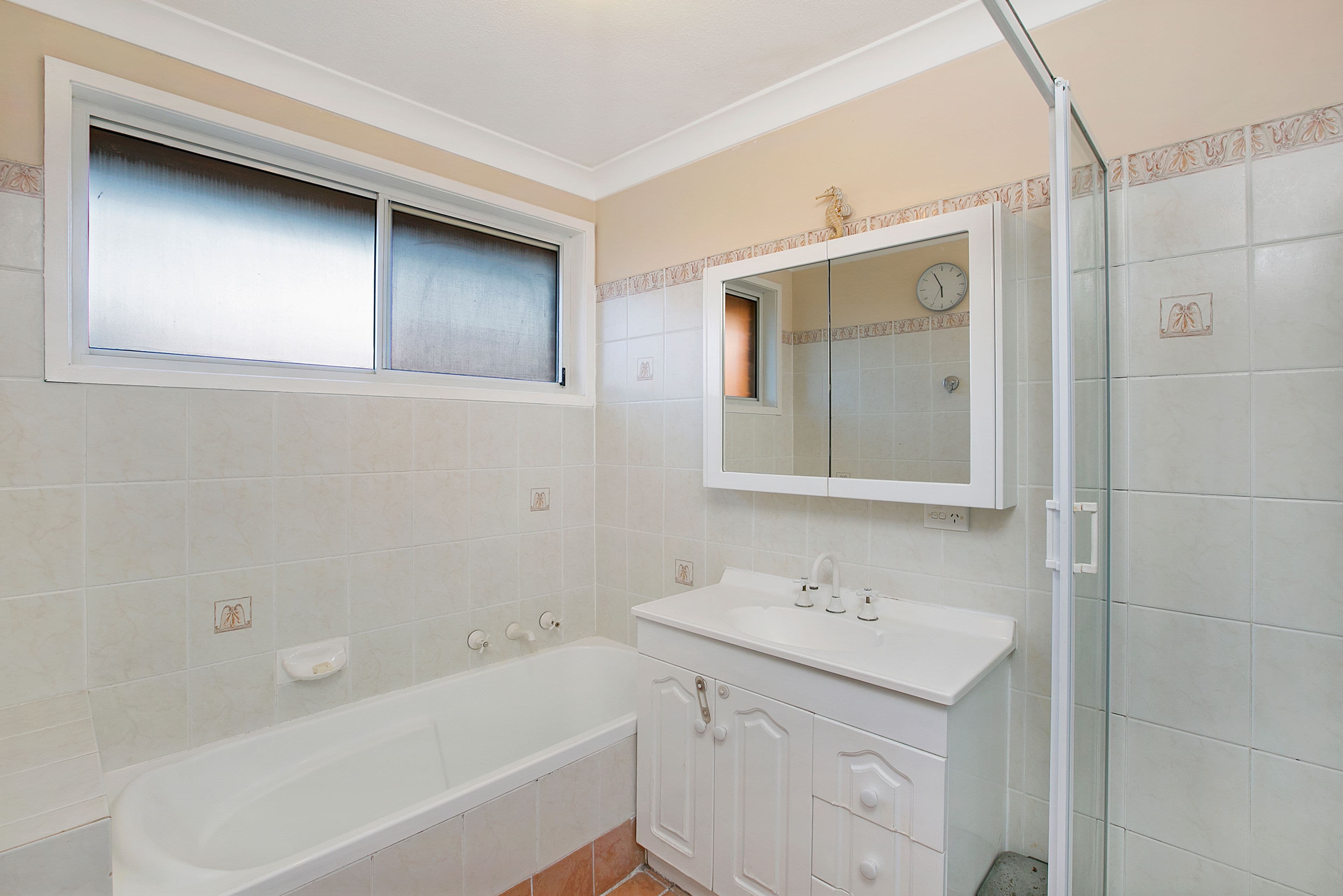 33 Dutton Road, Buxton - Thumbnail 8