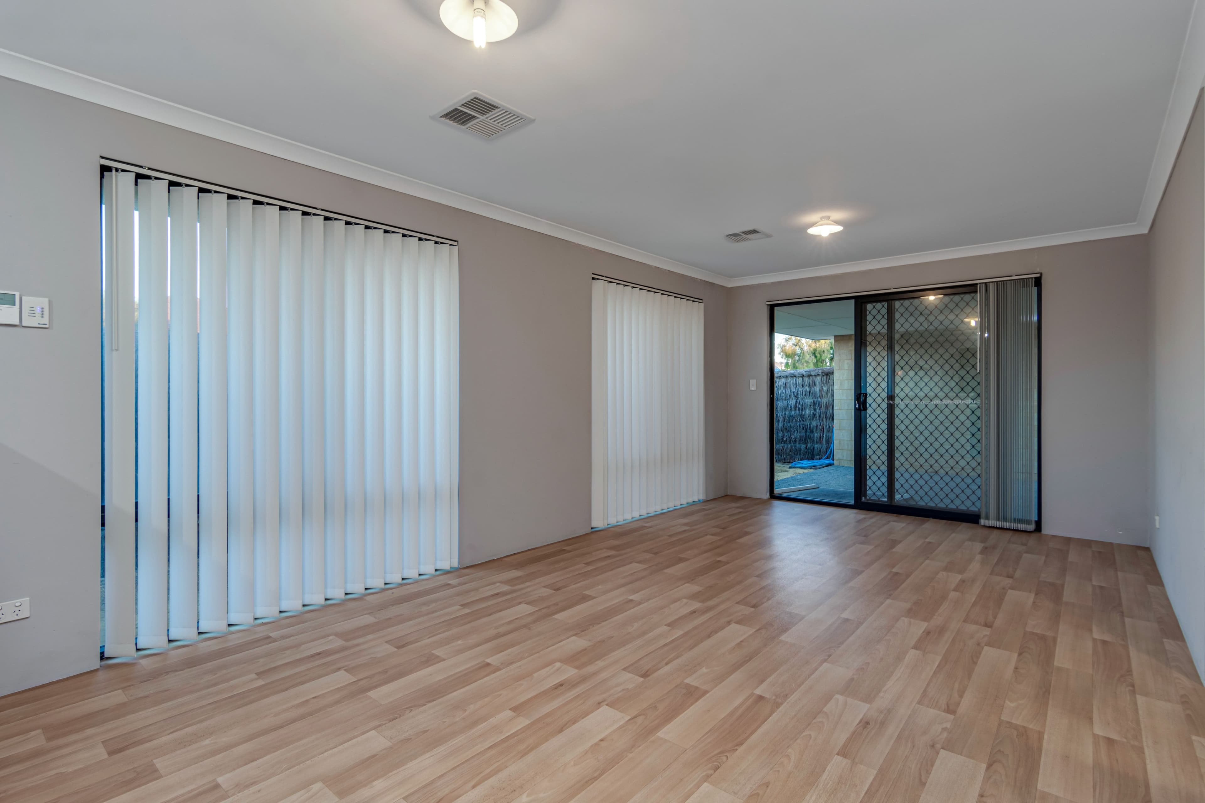 69 Carmathen Avenue, Butler WA 6036, Butler - Thumbnail 4