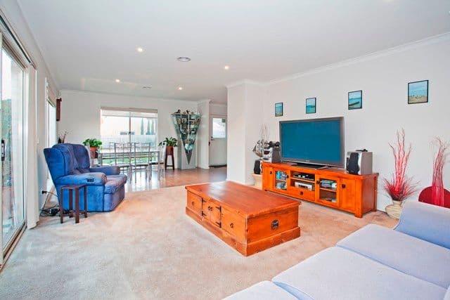 15 Mainsail Drive, ST LEONARDS VIC 3223, St Leonards - Thumbnail 2