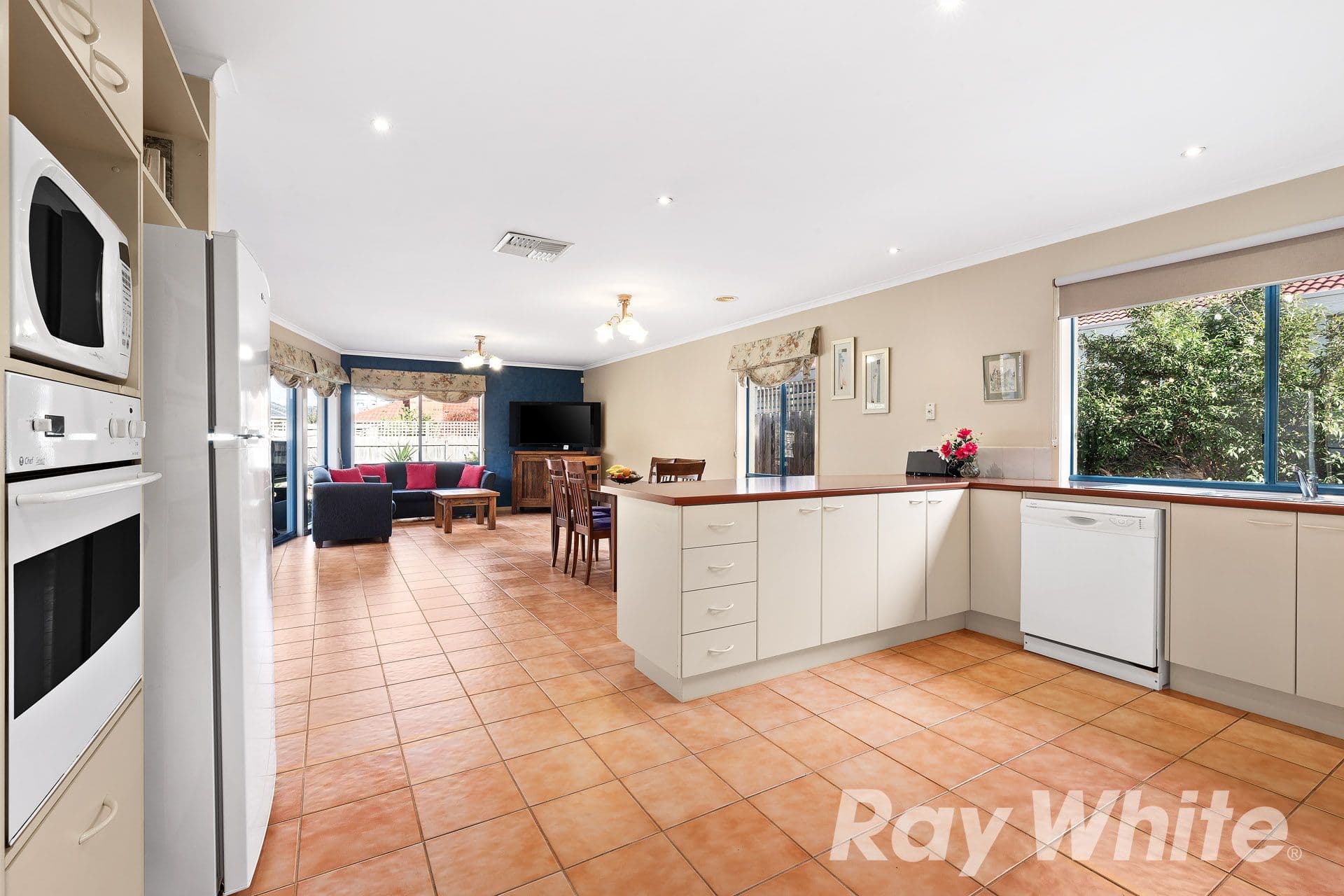 1 Riverpark Drive, Wantirna South VIC 3152, Wantirna South - Thumbnail 3