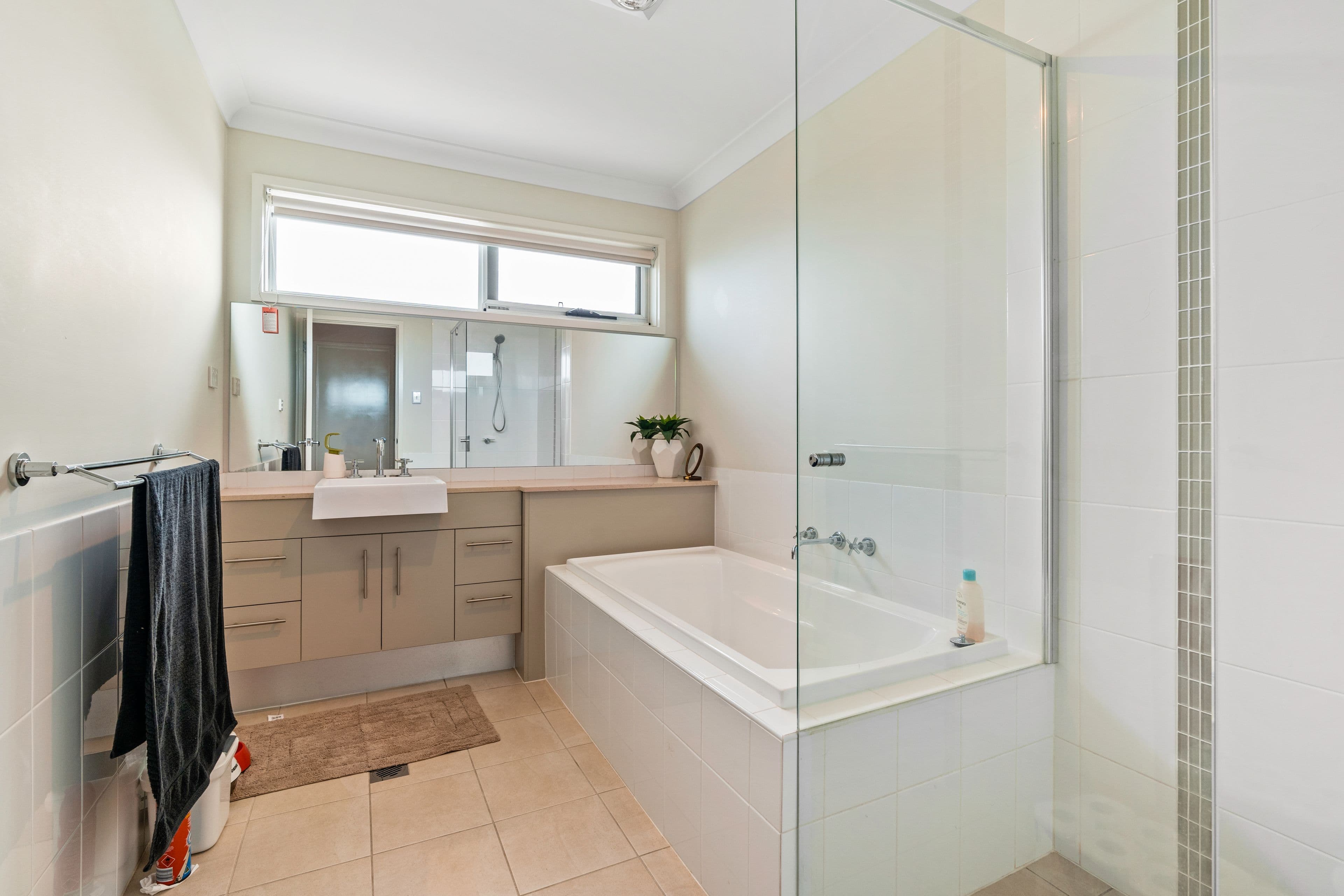 129 Liz Kernohan Drive, Elderslie NSW 2570, Elderslie - Thumbnail 8