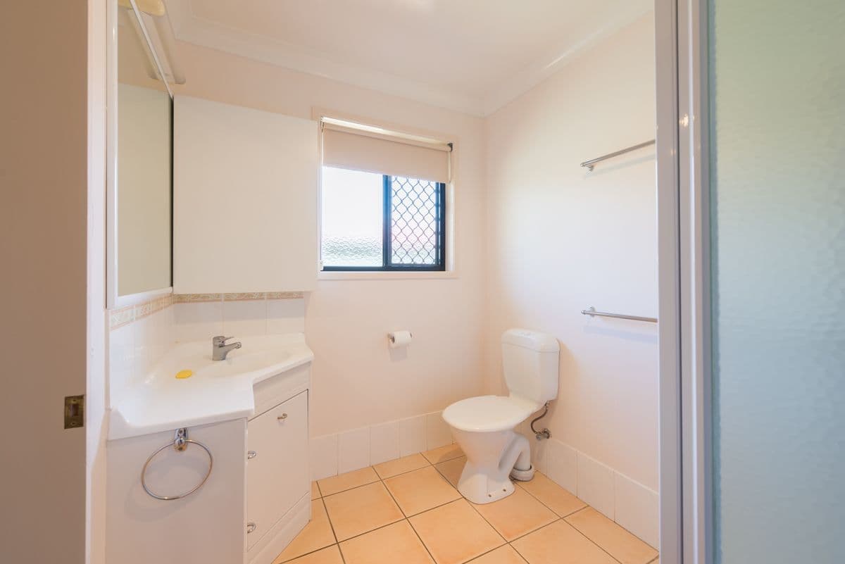 2 Weis Crescent, MIDDLE RIDGE QLD 4350, Middle Ridge - Thumbnail 5
