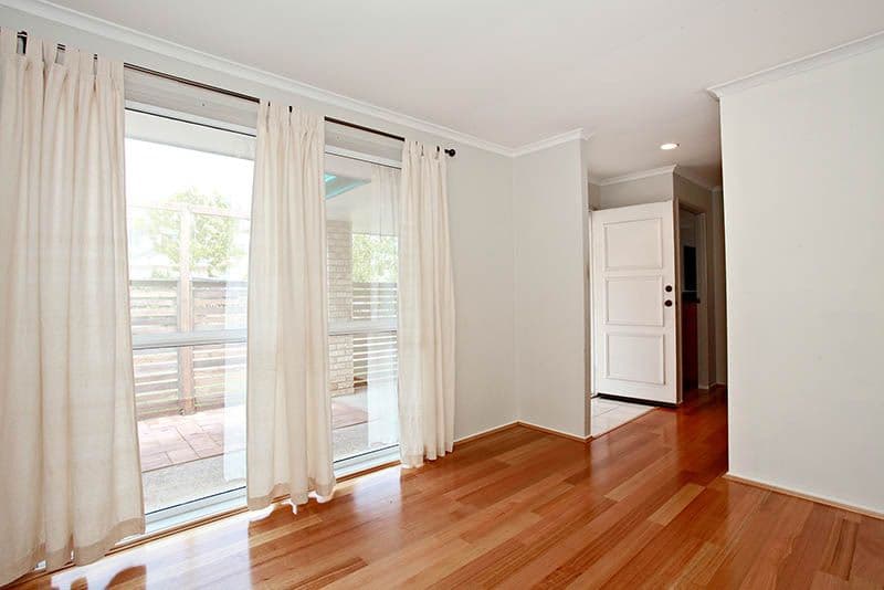 8 Meadow Place, MIDDLE PARK QLD 4074, Middle Park - Thumbnail 3