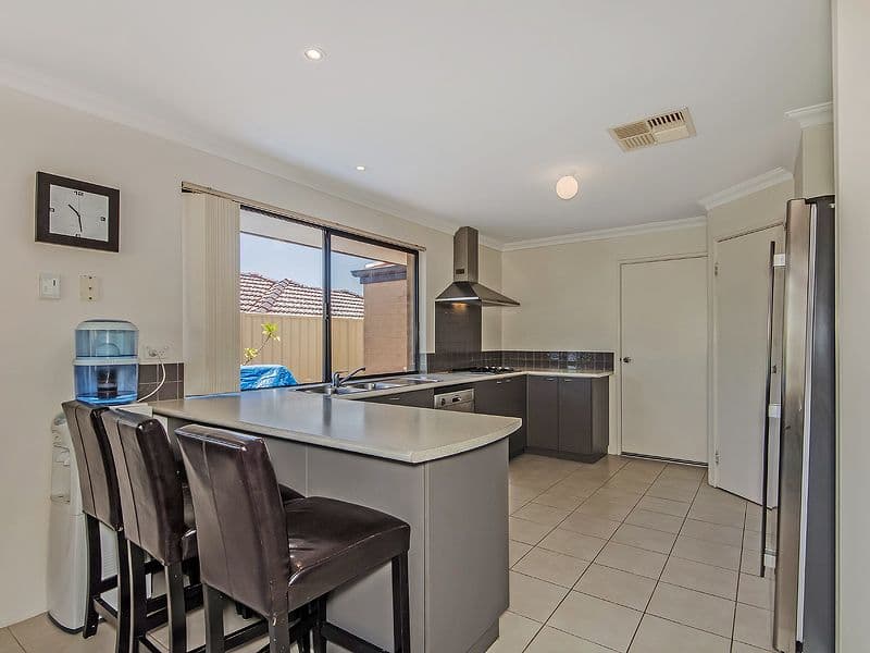 28 WIBBERLEY Loop, BALDIVIS WA 6171, Baldivis - Thumbnail 3