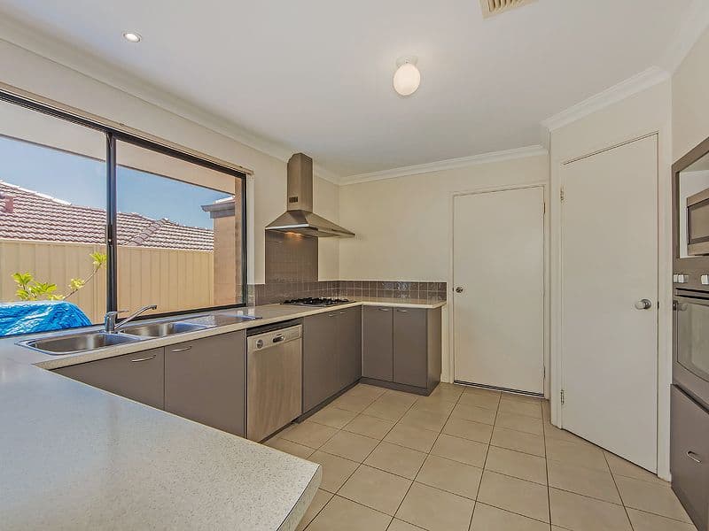 28 WIBBERLEY Loop, BALDIVIS WA 6171, Baldivis - Thumbnail 6