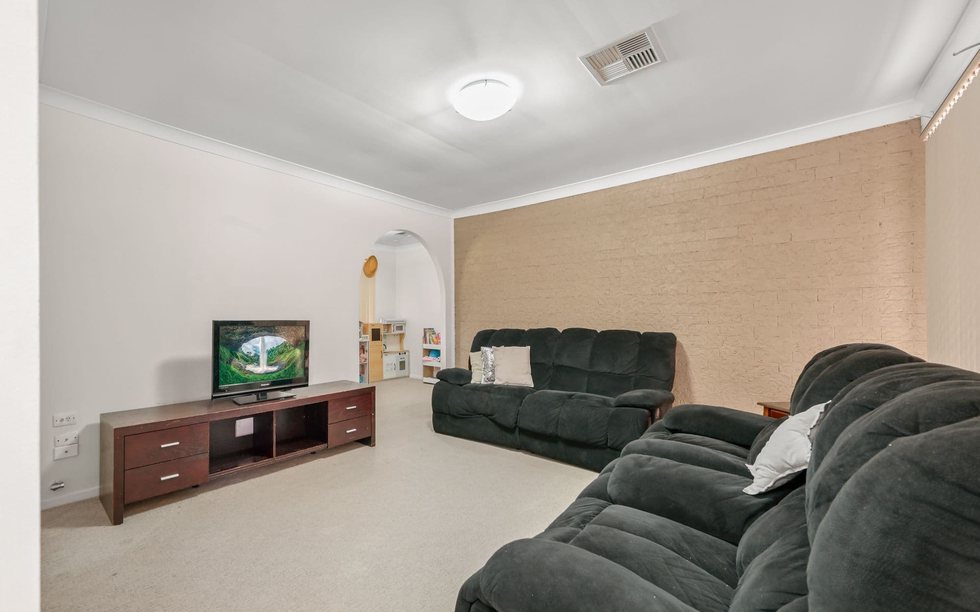 15 Burragorang Road, Ruse NSW 2560, Ruse - Thumbnail 5