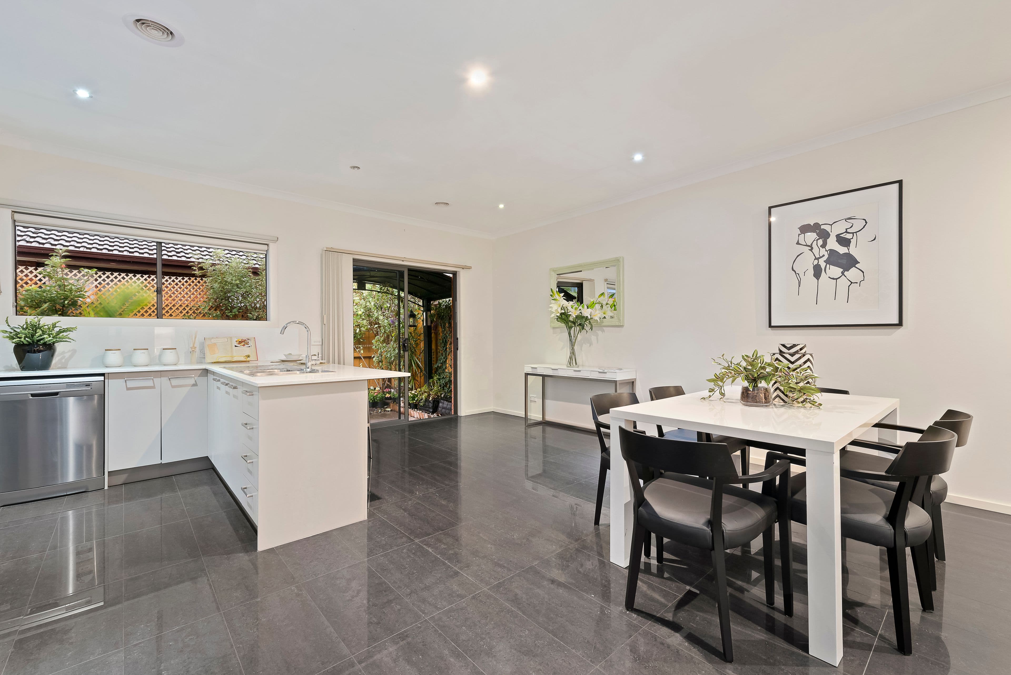 36 Milton Avenue, Clayton South VIC 3169, Clayton South - Thumbnail 3