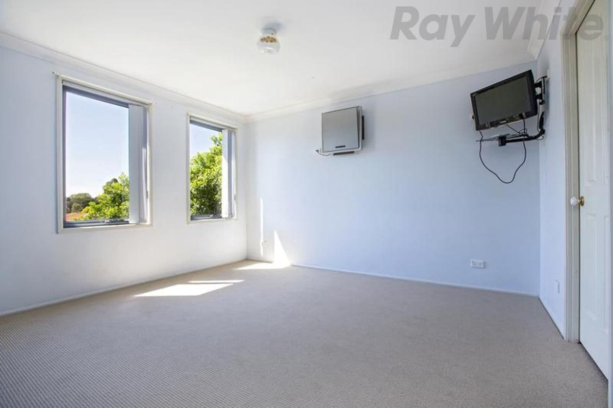 21 Lupton Place, Horningsea Park - Thumbnail 4
