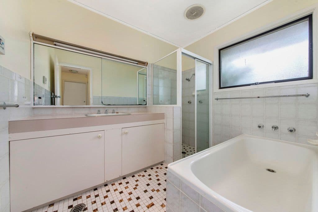 8 Olliff Place, Farrer ACT 2607, Farrer - Thumbnail 2
