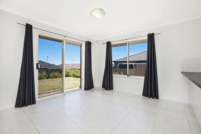 13 Sabella Place, NOARLUNGA DOWNS SA 5168, Noarlunga Downs - Thumbnail 3