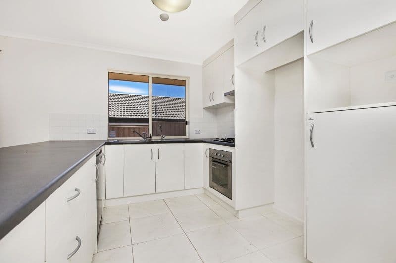 13 Sabella Place, NOARLUNGA DOWNS SA 5168, Noarlunga Downs - Thumbnail 4
