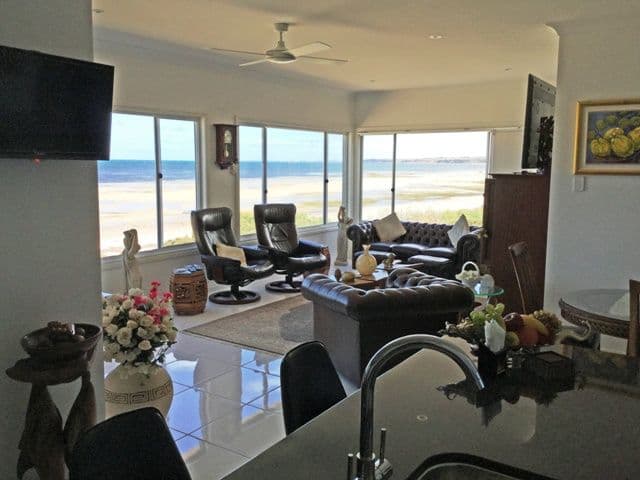 lot 206/10 Leeding Terrace, Caloundra, QLD, 4551, Caloundra - Thumbnail 3