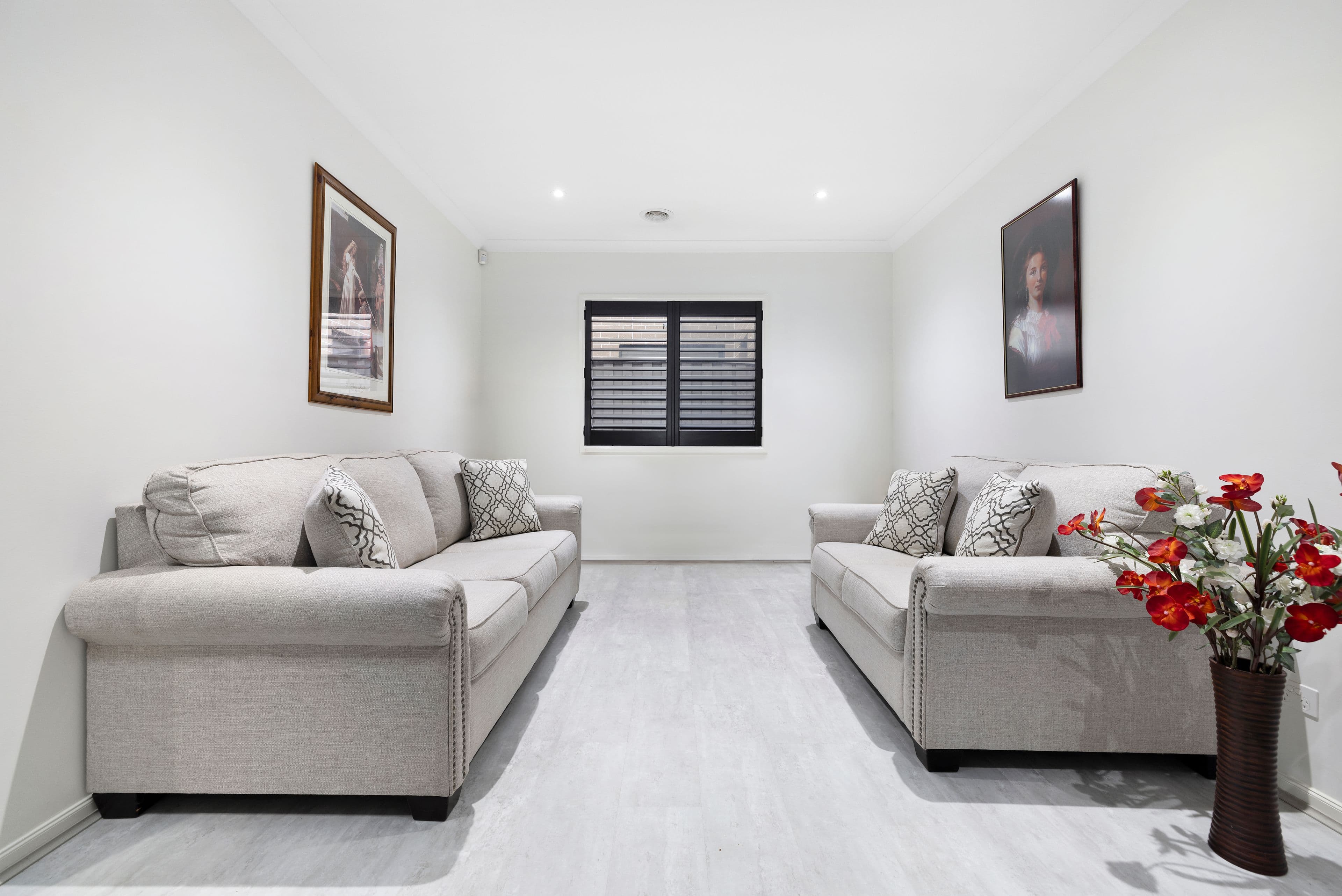 6 Viewmont Street, Wantirna South VIC 3152, Wantirna South - Thumbnail 2