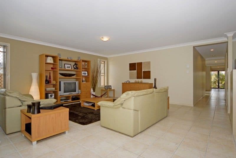 163 Lakeside Avenue, SPRINGFIELD LAKES QLD 4300, Springfield Lakes - Thumbnail 5