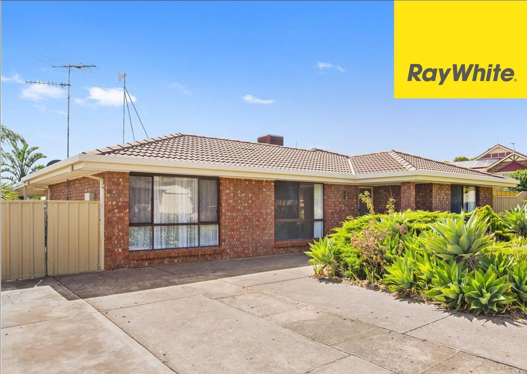 5 Normanton Court, Craigmore SA 5114, Craigmore - Image 1