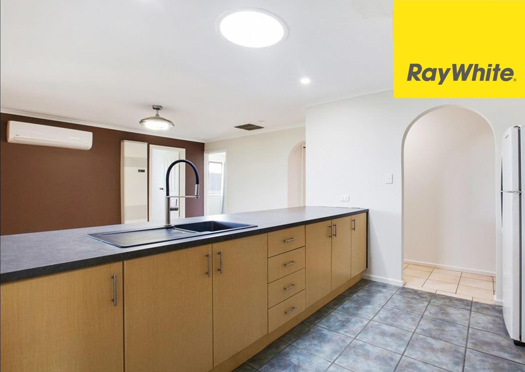 5 Normanton Court, Craigmore SA 5114, Craigmore - Thumbnail 3