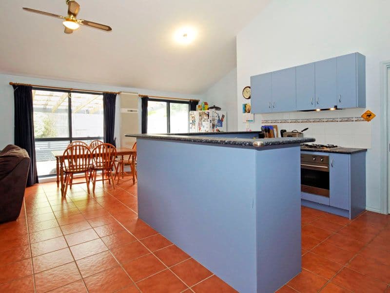 6 Chenin Mews, WAURN PONDS VIC 3216, Waurn Ponds - Thumbnail 3