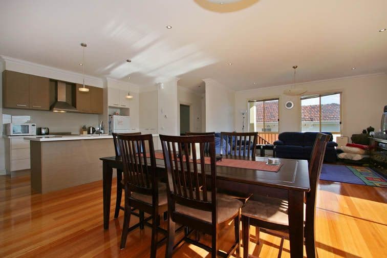 16 Aikman Crescent, Chadstone VIC 3148, Chadstone - Thumbnail 2