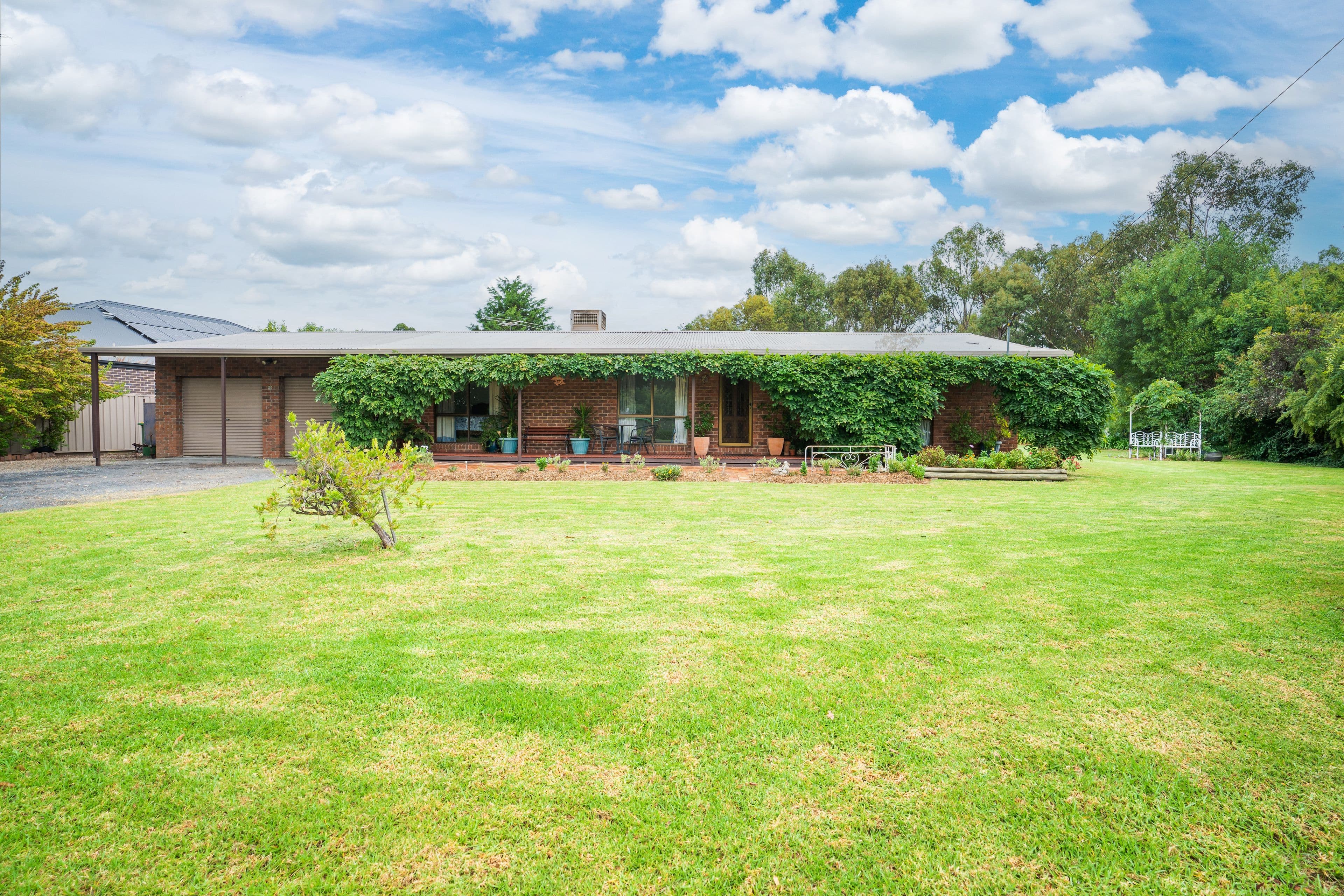 90 Gibson Street, Jindera NSW 2642, Jindera - Image 1