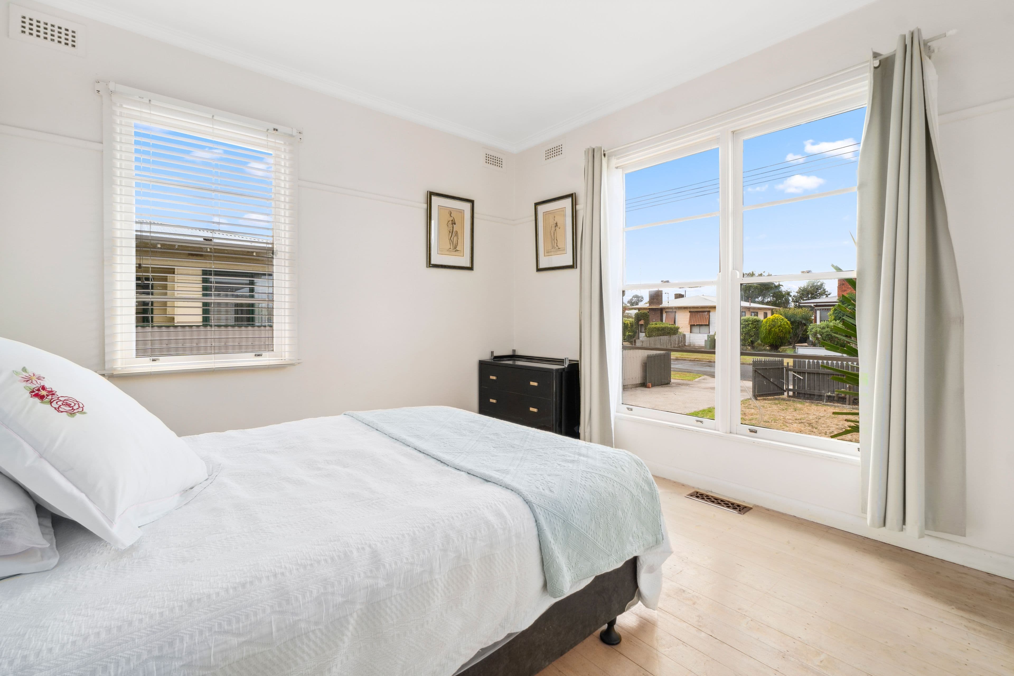 17 Robertson Street, Colac VIC 3250, Colac - Thumbnail 6