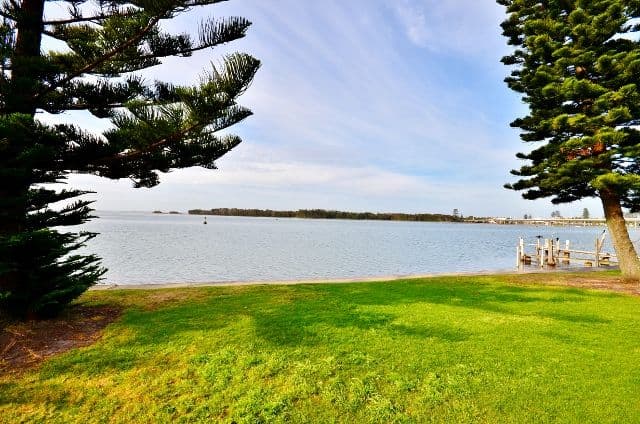 1 Tuggerah Parade, THE ENTRANCE NSW 2261, The Entrance - Thumbnail 2