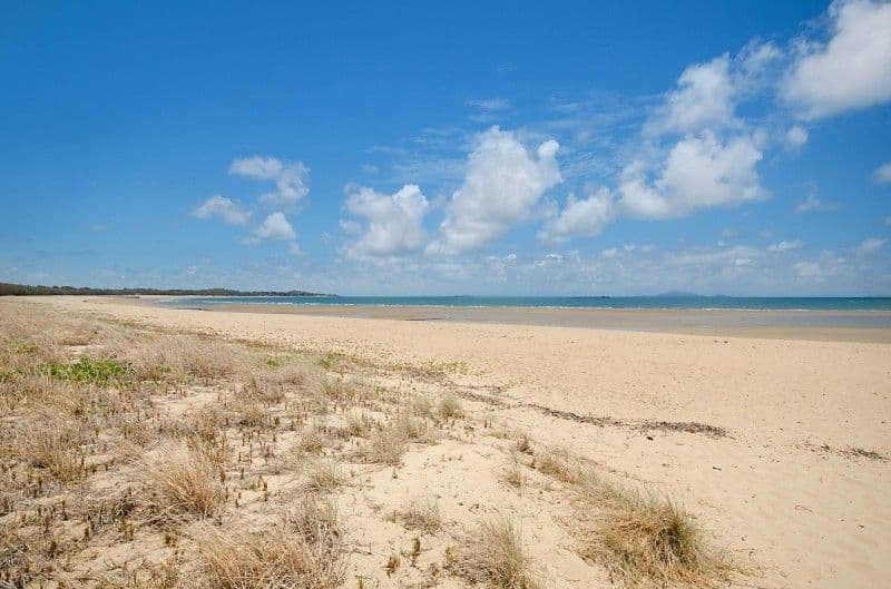 32 Elizabeth Drive, BUCASIA QLD 4750, Bucasia - Thumbnail 2