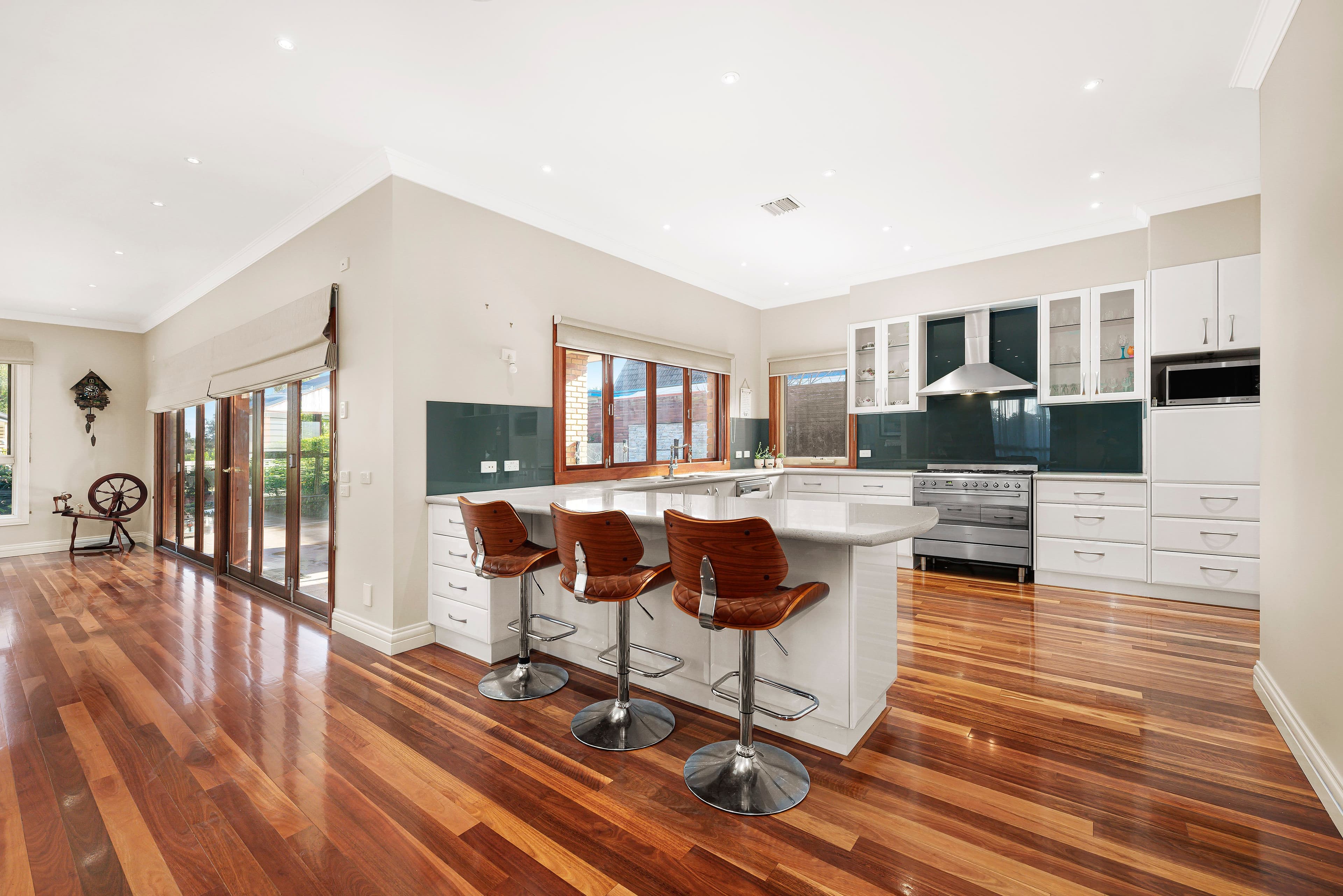 10 Stradbroke Road, Boronia VIC 3155, Boronia - Thumbnail 2