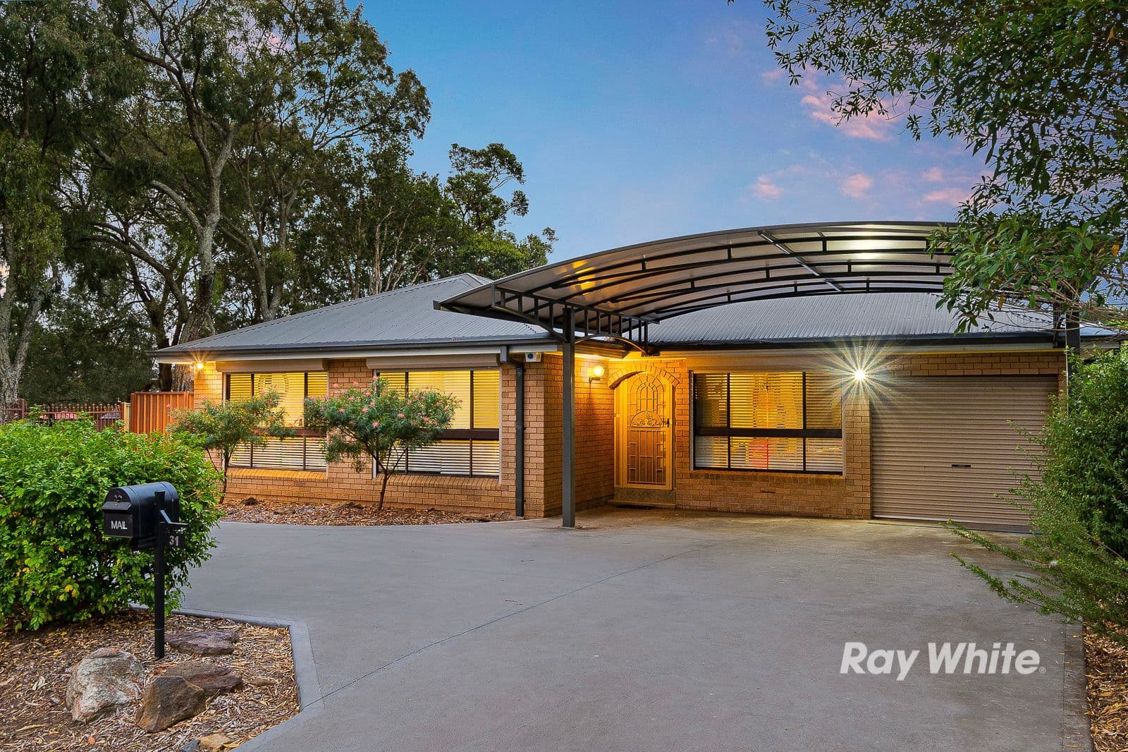 31 Solander Road, Kings Langley - Image 1